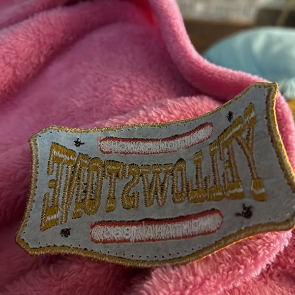 Yellow stone patch - Picture 3 of 3